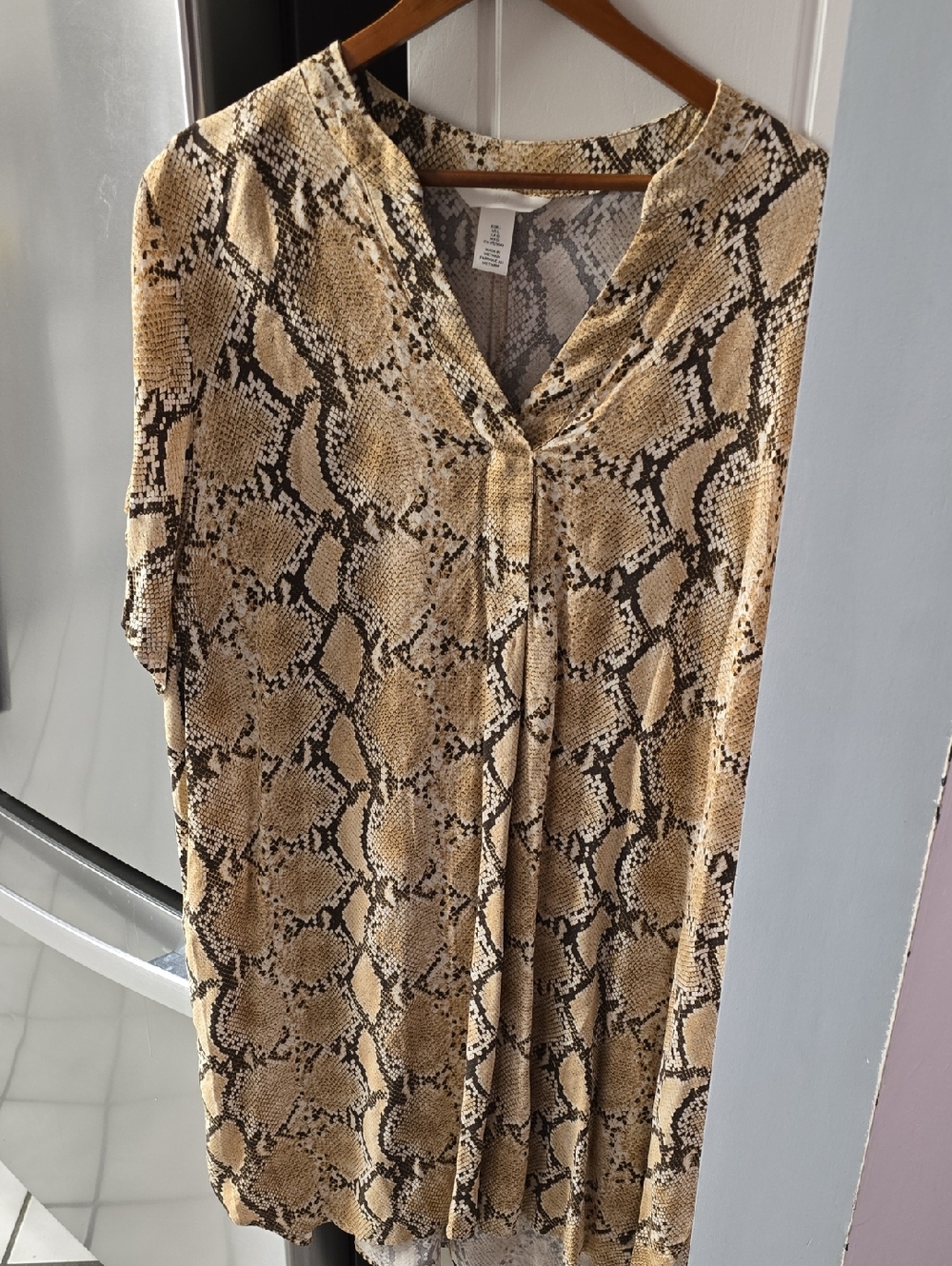 H&M Beige and Black Snake Print Tunic Dress